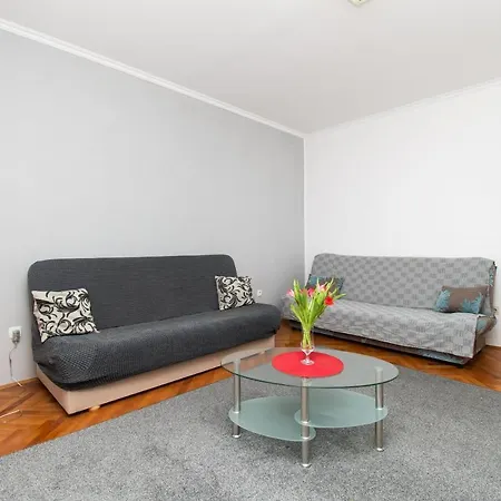 Kata Apartment